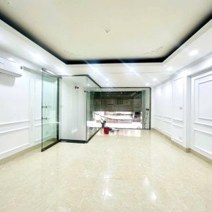 Bán tòa nhà phố Lạc Trung, vừa ở, vừa cho thuê văn phòng, diện tích 80m2, 7 tầng, thang máy