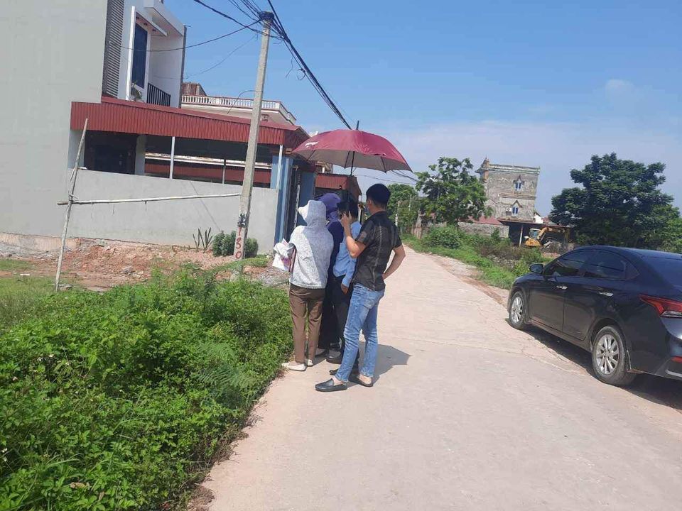 Nhà đầu tư ôm đất đu đỉnh sóng