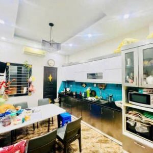 Bán nhà phố Thanh Nhàn, ô tô, kinh doanh chỉ hơn 10 tỷ